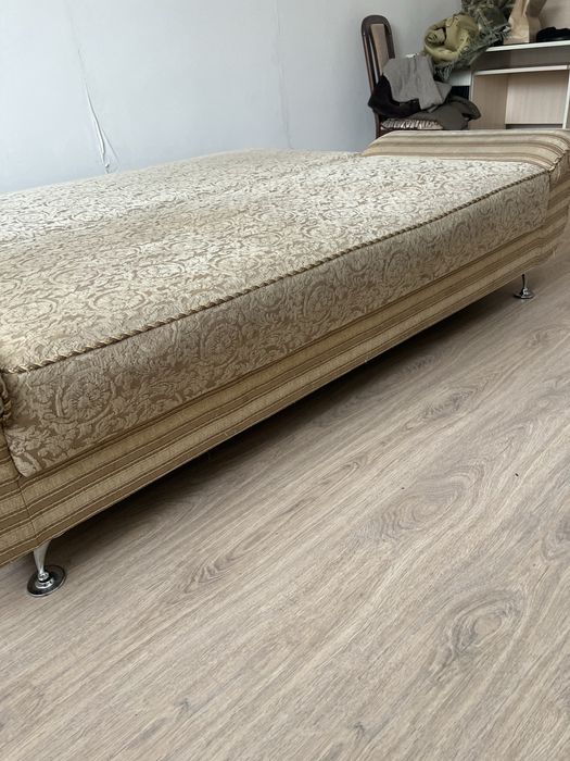 Продам тахта 7000