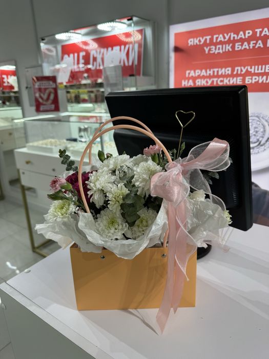 Свежая композиция цветов