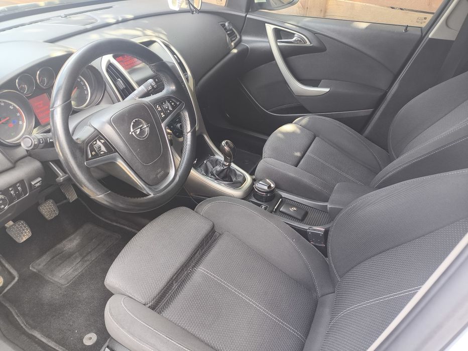 OPEL Astra 2010 — imagine 4