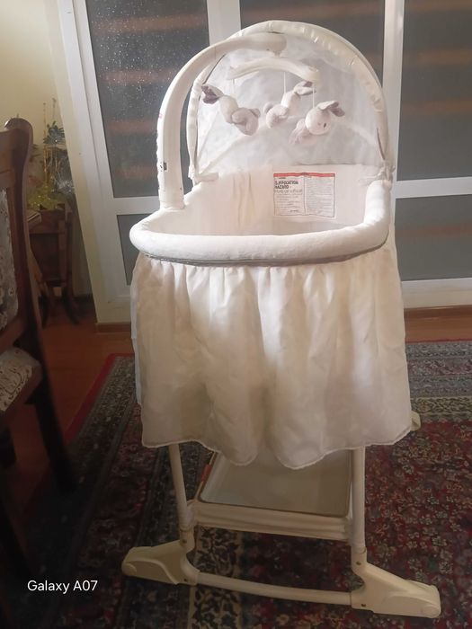 Продается детская люлька-кроватька бренда Fisher-Price