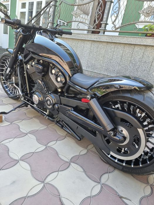 Harley-davidson v-rod tuning sotiladi