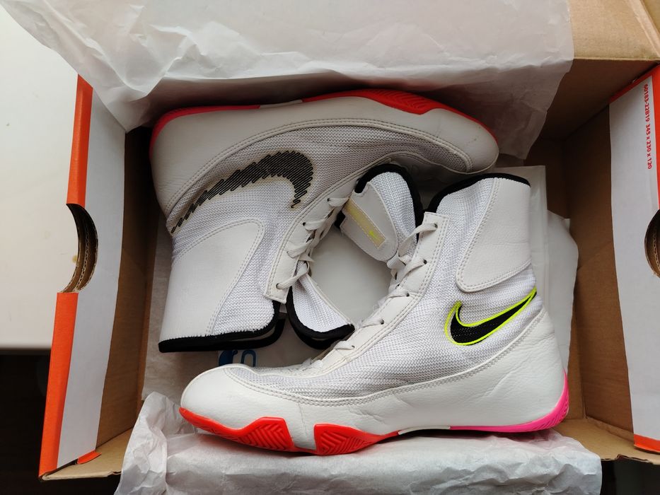 Продам или обменяю новые оригинальные Machomai 2 обувь для бокса