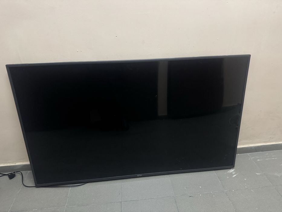 Продам телевизор на запчасти сломанная экран