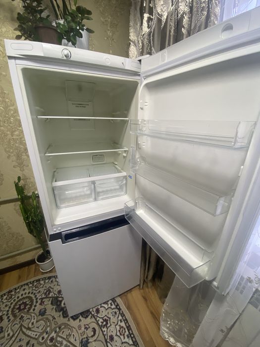 Холодильни INDESIT