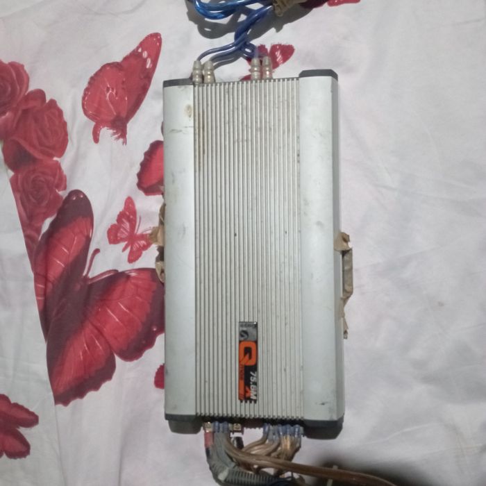 Оригинал усилитель итальянски.