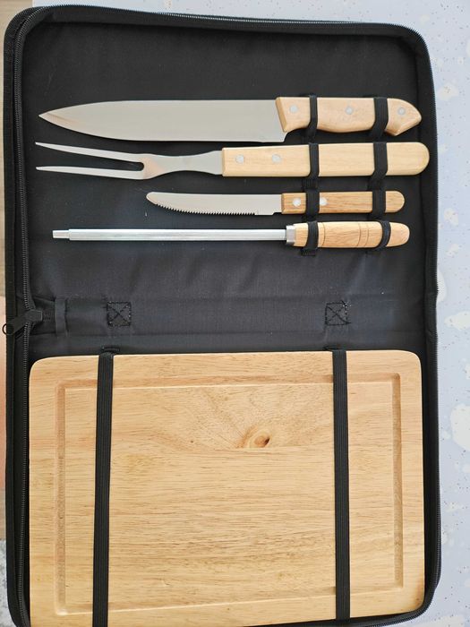 Set  cutite, tocator barbeque