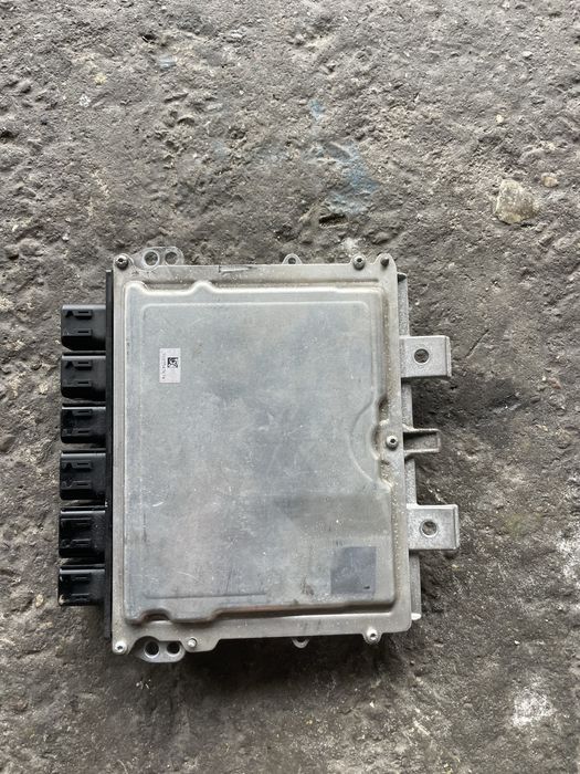 Компютър Мерцедес Е220 cdi w213 /двигател 654
