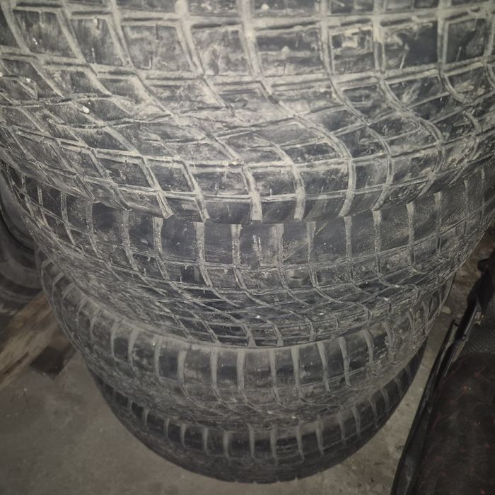 Продам резину!!!