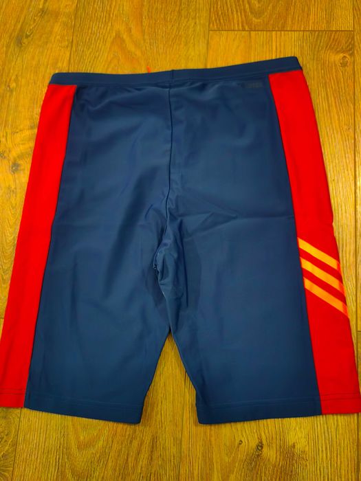 Adidas нов дамски спортен къс клин XS размер
