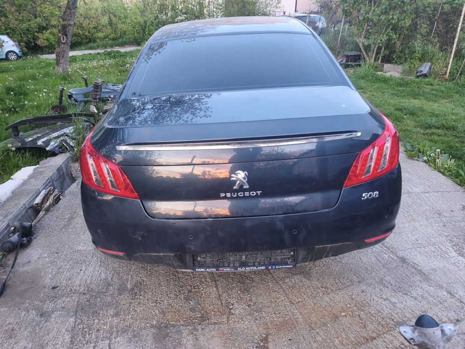 Stopuri Peugeot 508 berlină sedane hybrid 2012
