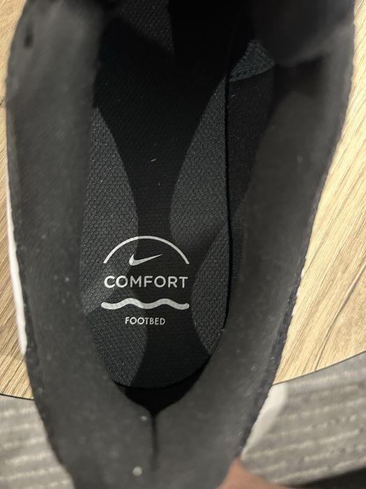 Nike Revolution 8 размер 44 28 см