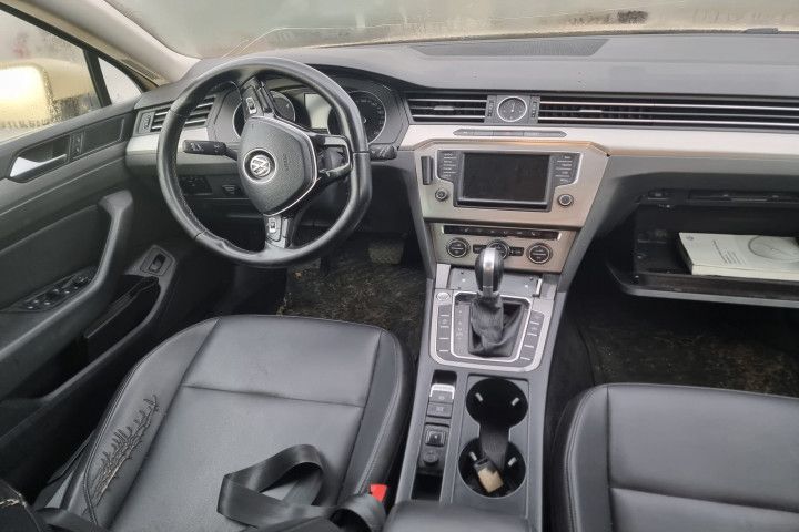Dezmembrez Volkswagen Passat - B8 (2014 - 2020), 2.0 tdi CRLB, automatic, CRLB, SGG