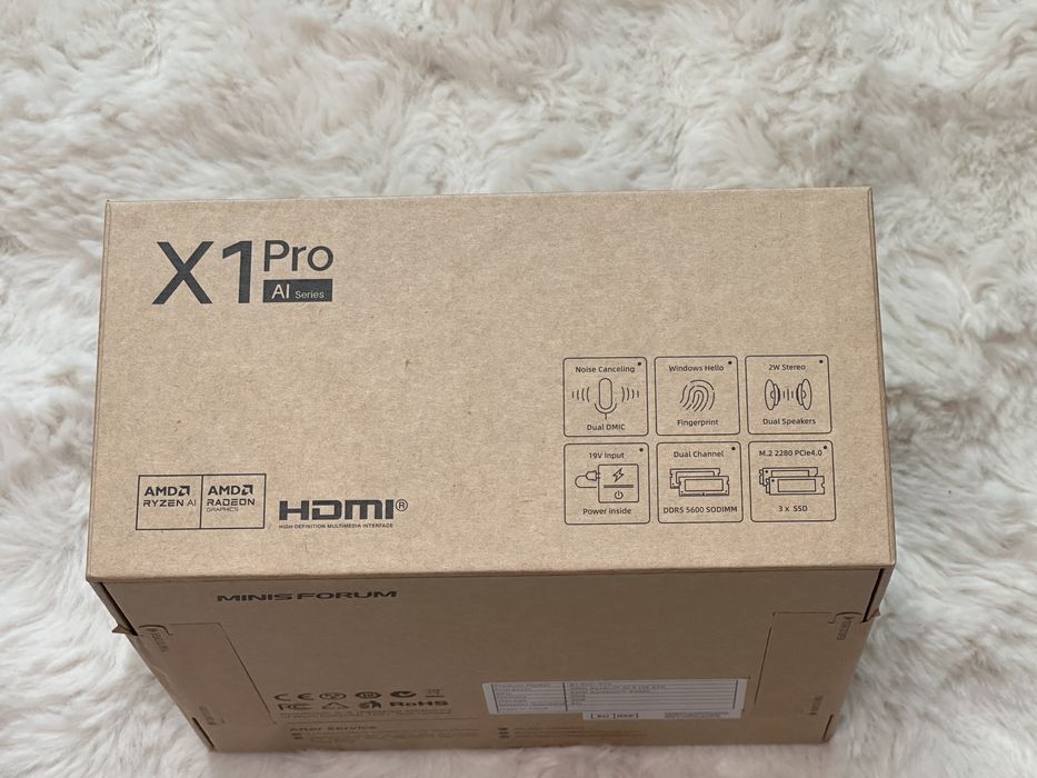 Mini PC-uri Minisforum UM890 Pro, X1 255