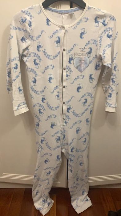 Продам вещи для девочки 7-9 лет в отличном сос