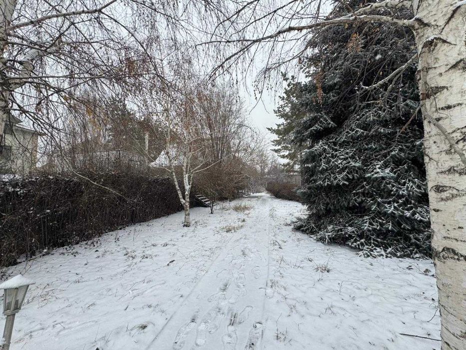 Шикарное угодье в городе Алматы