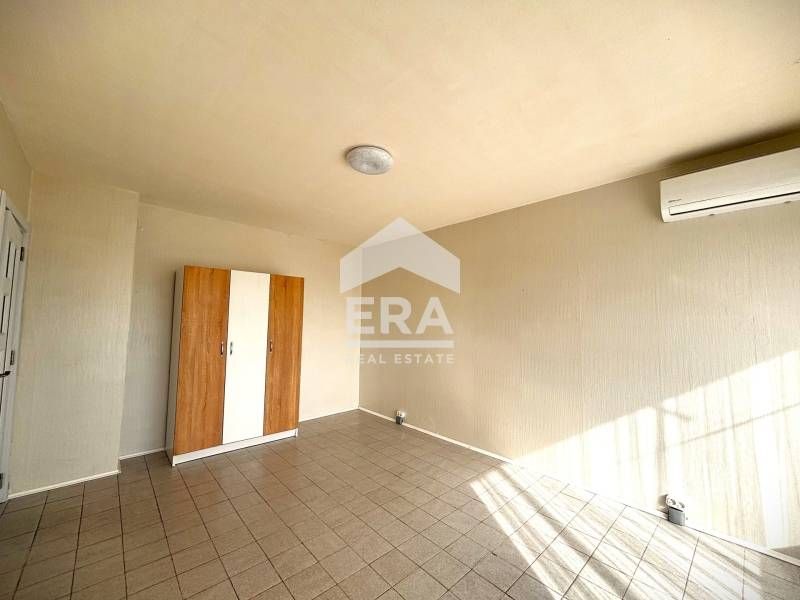 Продава се Двустаен апартамент в Варна, Трошево - 41 кв.м за 1366 €/кв.м - Снимка #4