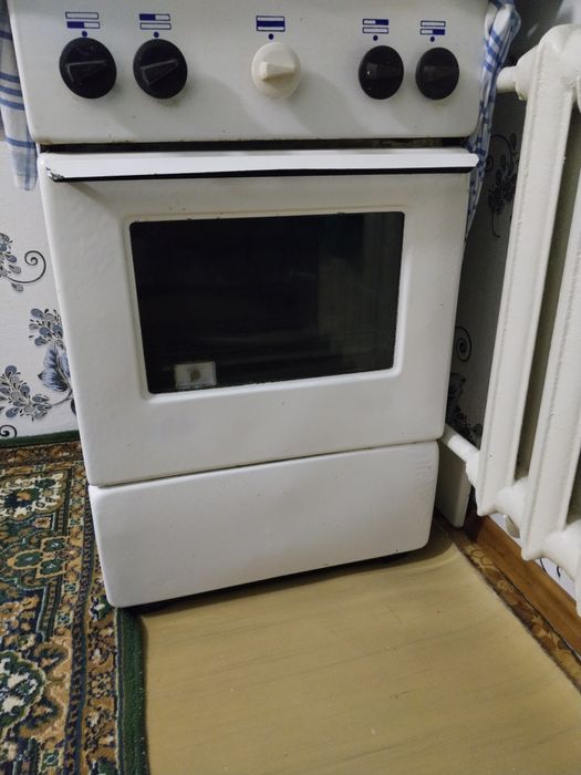 Продается газовая плита.