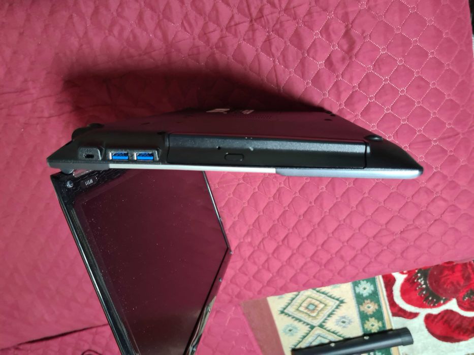 Laptop Samsung RF511  I5 4gb 1Tb