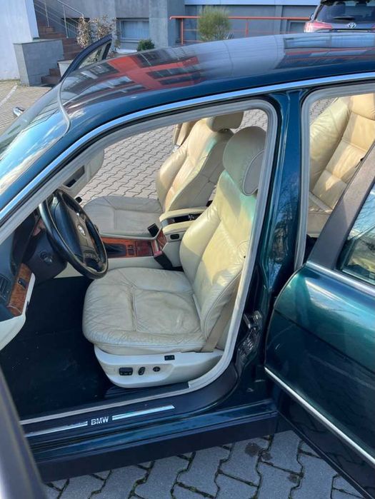 BMW seria 7 model e38 735i Automat