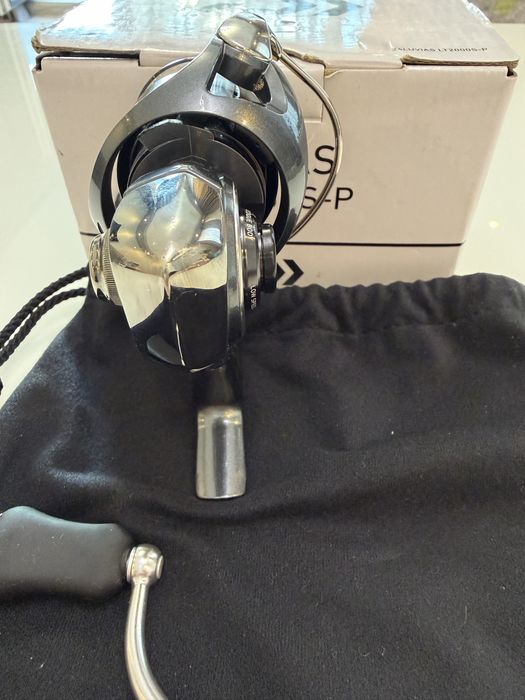 Daiwa Luvias 24 LT 2000S-P Дайва Лувиас