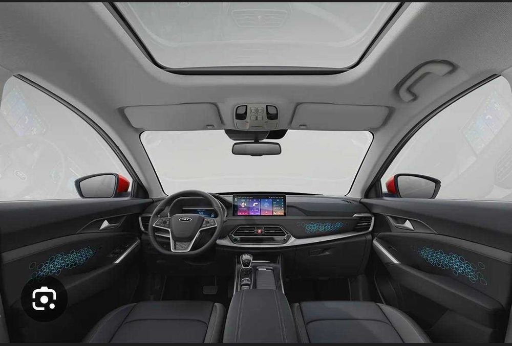 Jac JS 8 zamonaviy 7 kishilik krossover