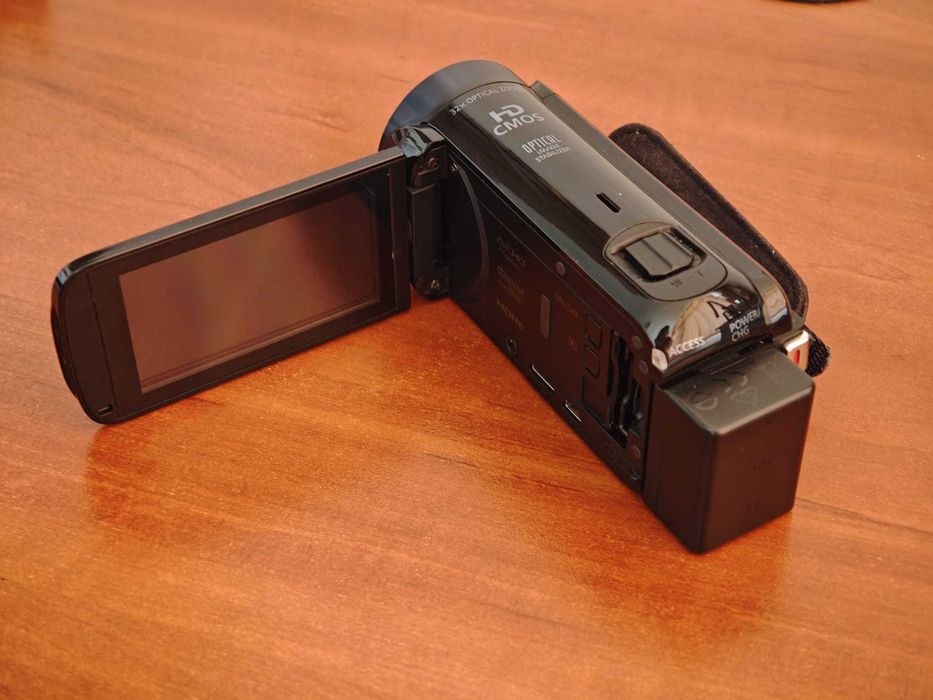 Videocameră Canon Legria HF R606 Full HD