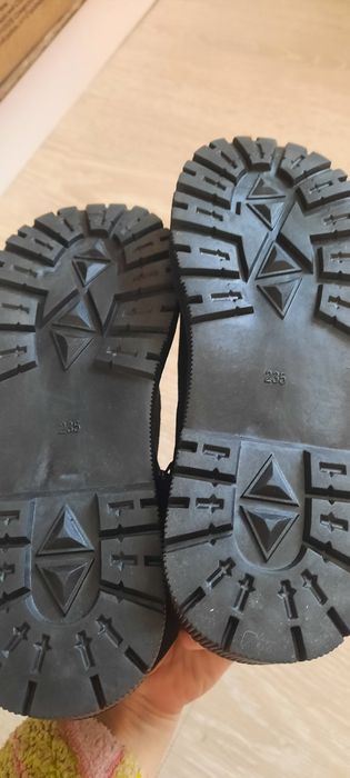 Продам ботиночки новые