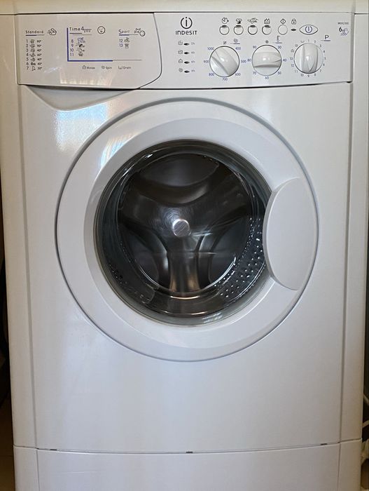 Masina de spalat INDESIT  WIXL 105
