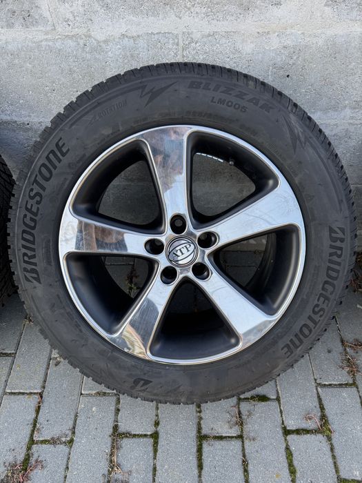 Roți complete de iarnă Bridgestone 225/60/R17