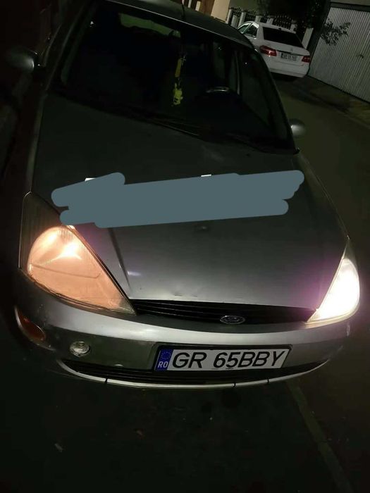 FORD Focus 2000 — imagine 4