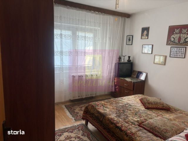 Apartament 3 camere Drumul Sarii.