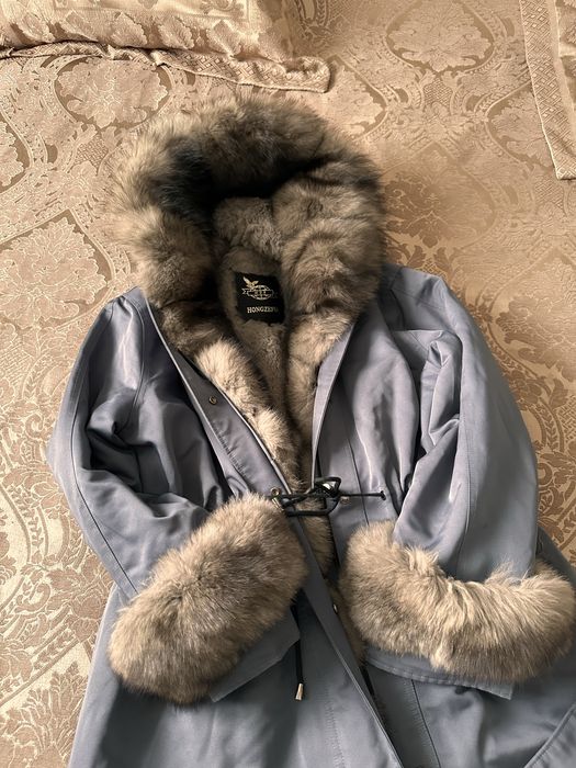 Продам парку , в хорошем состоянии