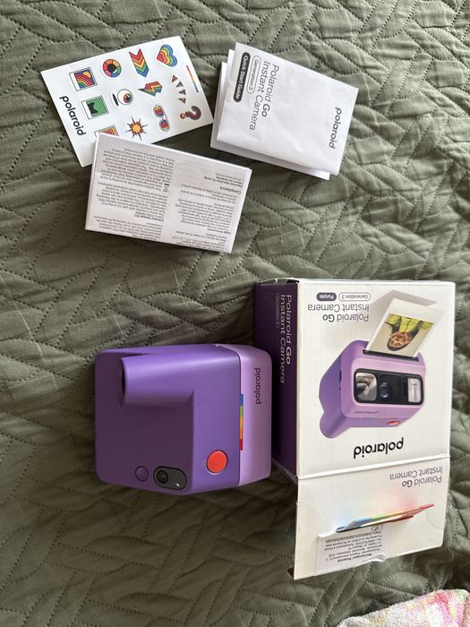Чисто нов instant фотоапарат