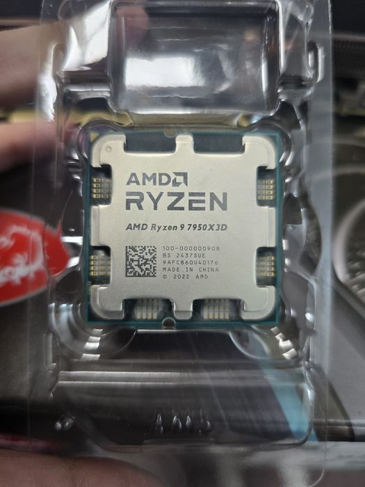 Vând Procesor Ryzen 7950x3d