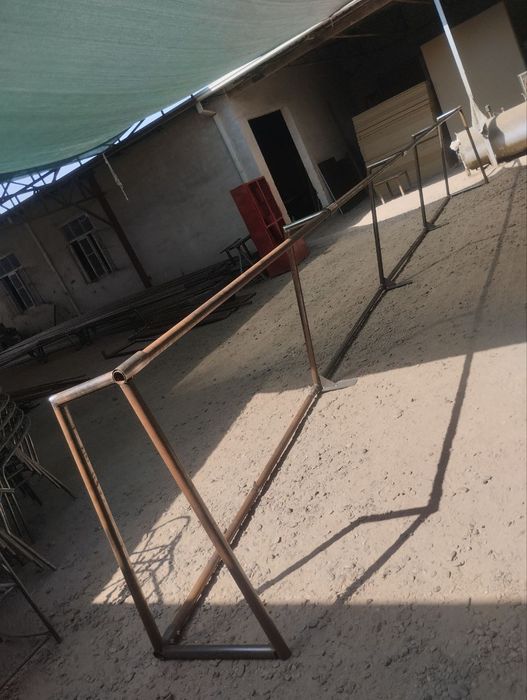 Вратар барча турдаги металдан тайёрланадиган мебеллар ишлаб чикарамиз