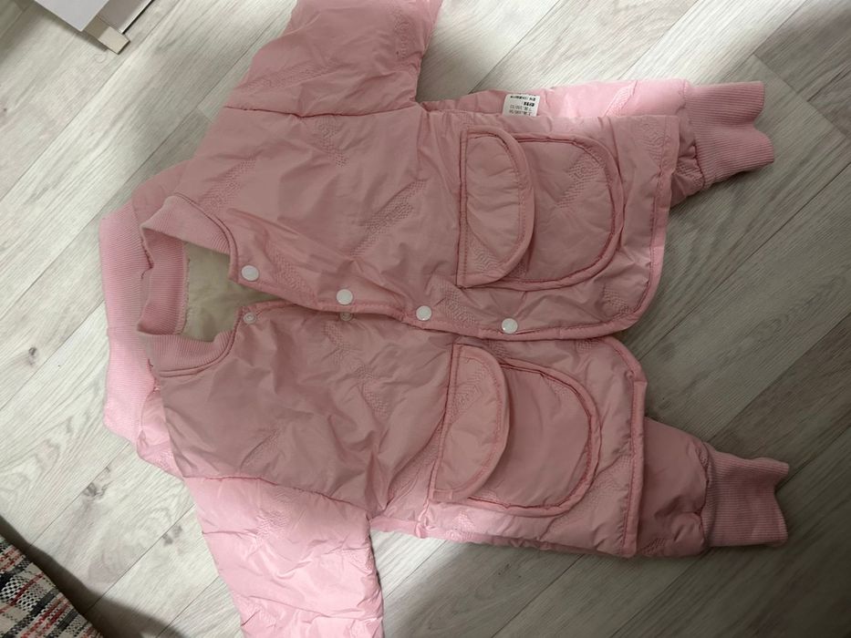 Продам верхнюю детскую одежду