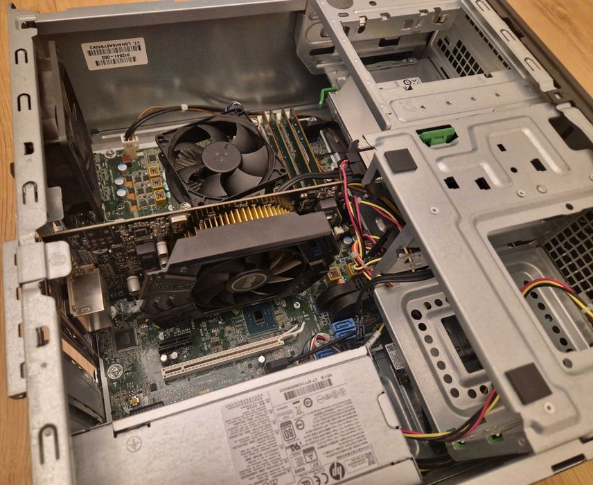 Computer HP EliteDesk Intel I5 7400 DDR4 16GB, GTX 750TI, SSD