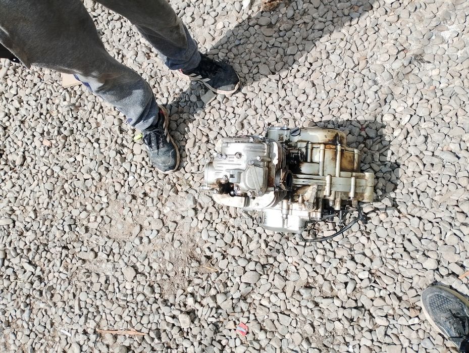 Vând motor de atv 300cc