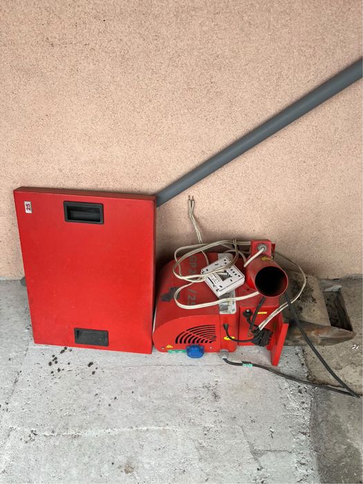 Котел за пелети + бункер + горелка