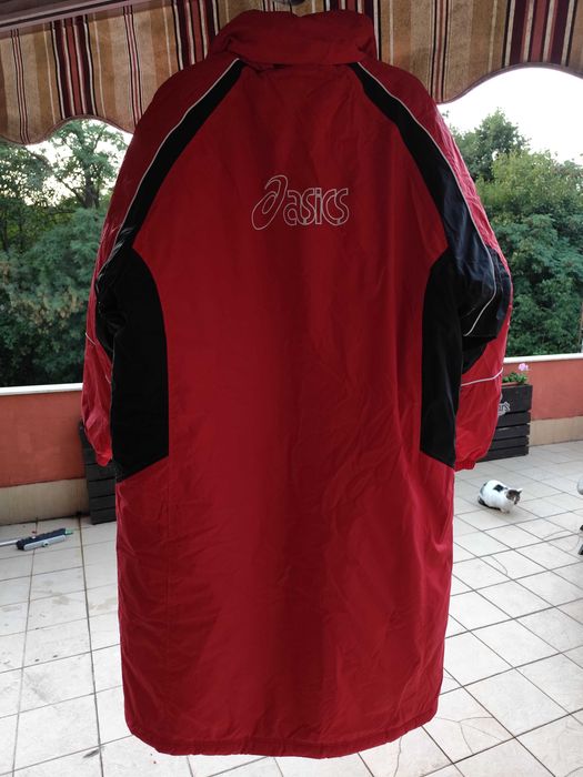 Мъжко спортно яке Asics