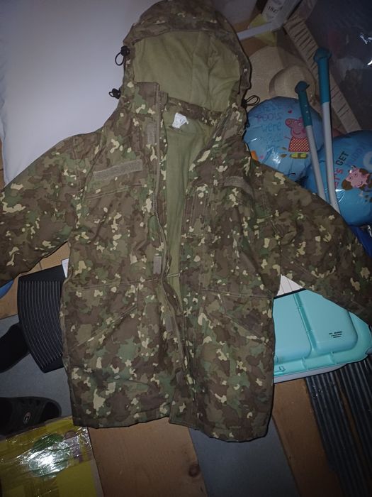 Ținută combat, scurtă