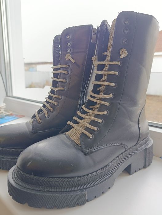 Обувь на осень со стразами