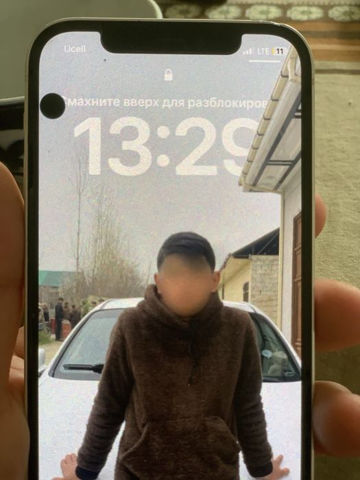 Iphone 12       .