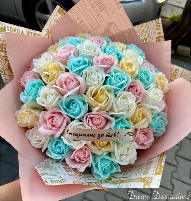 Букет вечни рози