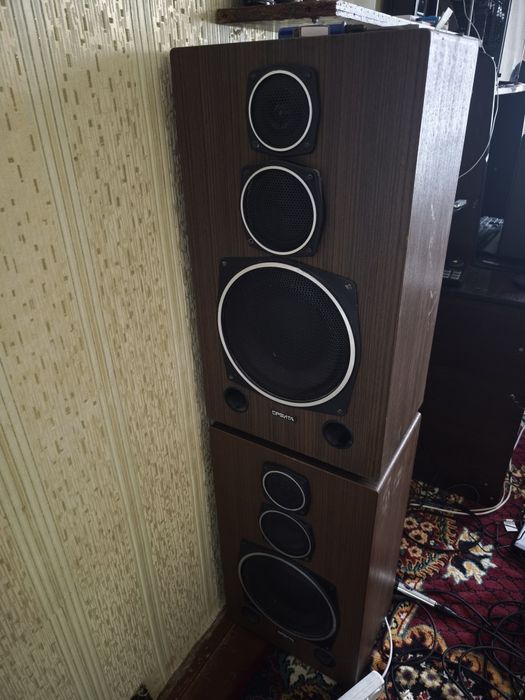 Продаются колонки с усилителем