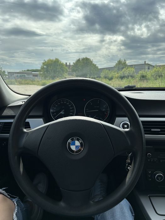 BMW Seria 3 E91 -320d