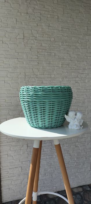 Кашпо, дом и сад