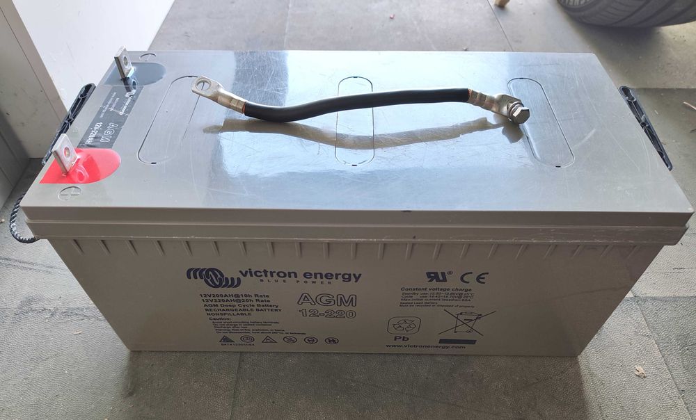 Baterie Victron Energy AGM 12V 220Ah Deep Cycle - 1000 RON