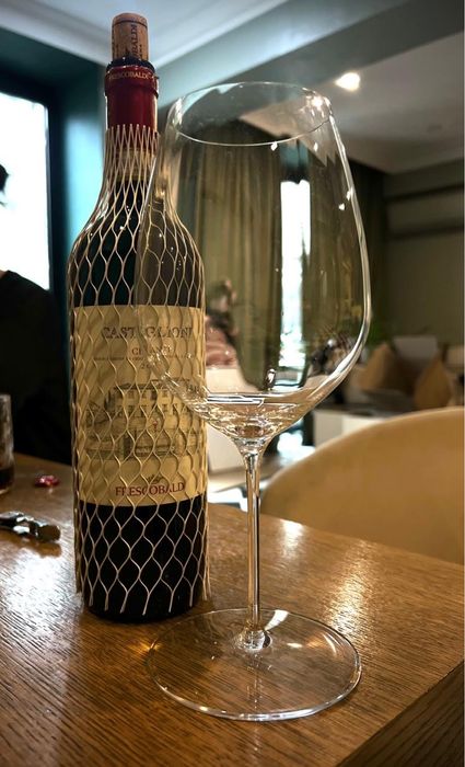 Продам бокалы для вина Riedel