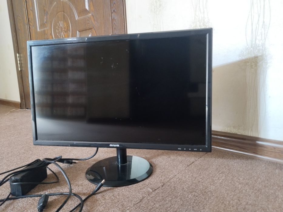 Kompyuter ekran sotiladi